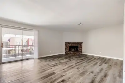 5449 Indian River Drive 414 Living Room