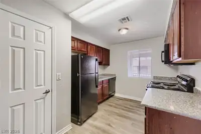 5449 Indian River Drive 414 Kitchen