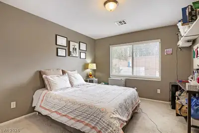 8560 Myrtle Flag Avenue Bedroom