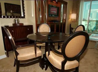 145 East Harmon Avenue 38621 Dining Area