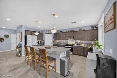 3945 Carol Bailey Avenue Kitchen