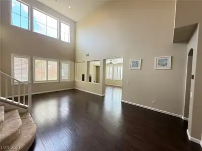 315 Carlisle Crossing Street Living Room