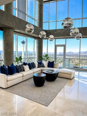 2700 Las Vegas Boulevard 4303 Living Room