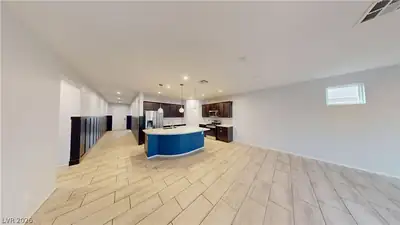 6940 Unicorn Street Kitchen