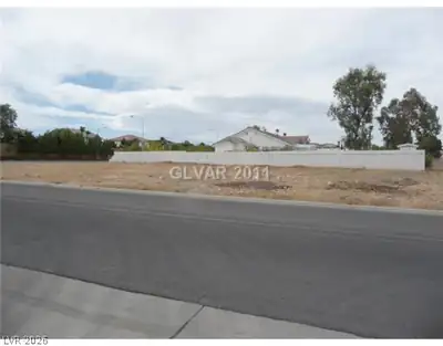 2992 South Buffalo Drive Las Vegas, NV 89117