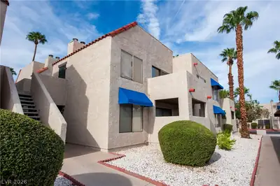 4391 Gannet Circle 11 Front of Structure