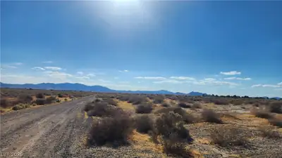 1621 East Deputy Street Lot