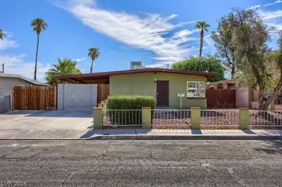 1104 Fay Boulevard, Las Vegas