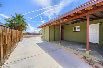 1104 Fay Boulevard Patio