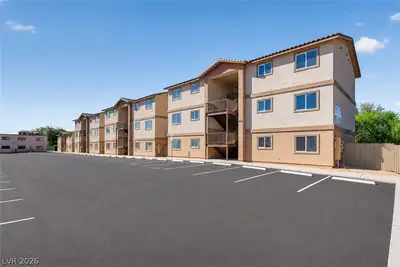 2305 Seco Adobe Circle 203, North Las Vegas