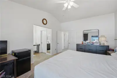 7164 Paradise Bay Drive Primary Bedroom