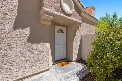 7164 Paradise Bay Drive Entry