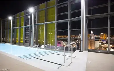 3726 Las Vegas Boulevard 507 Pool