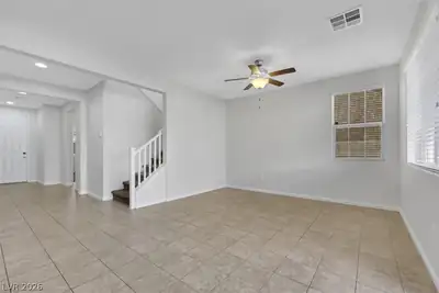 2556 Sable Creek Street Living Room