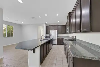 2556 Sable Creek Street Kitchen