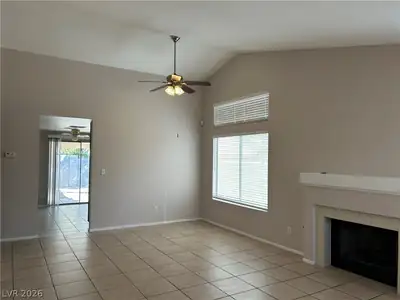 1420 Grey Knoll Circle Living Room