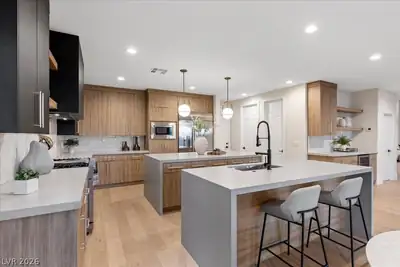 10781 Capesthorne Way Kitchen