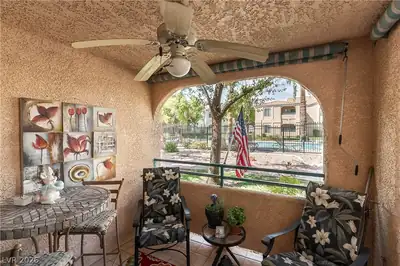 8452 Boseck Drive 123 Patio