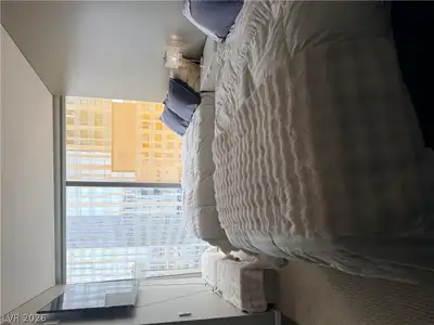 3722 Las Vegas Boulevard 2001 Bedroom