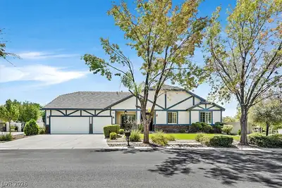7222 Silver Charm Court, Las Vegas