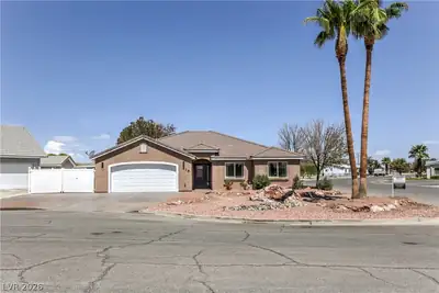 478 Hank Circle, Overton