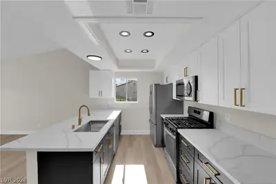 6324 Vista Verde Kitchen