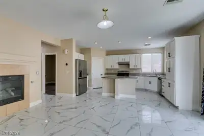 1328 Rainy Sky Avenue Kitchen