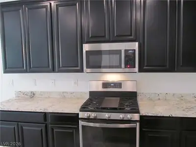 823 Grand Country Avenue, North Las Vegas, NV 89086 Kitchen