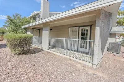 2783 Carnation Lane - Patio
