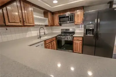 2783 Carnation Lane - Kitchen