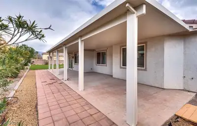 4709 Estate Ranch Street Patio