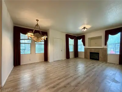 9975 Peace Way 1137 Living Room