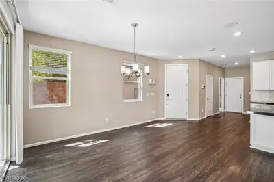 10782 Galveston Bay Street Dining Area