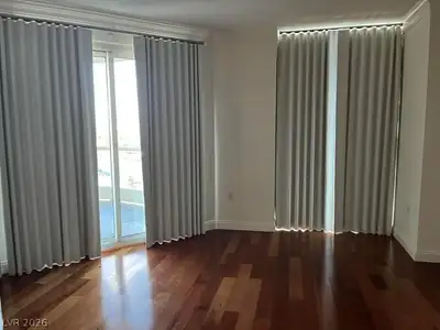 2777 PARADISE 608 Bedroom