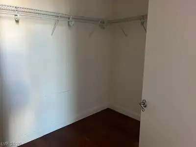 2777 PARADISE 608 Walk-In Closet(s)