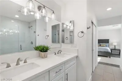 3915 Wesvan Court Primary Bathroom