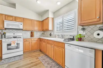 8544 Lakota Street Kitchen