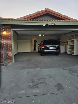 1744 Yellow Rose Street Garage