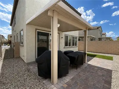 10650 Deibel Avenue Patio