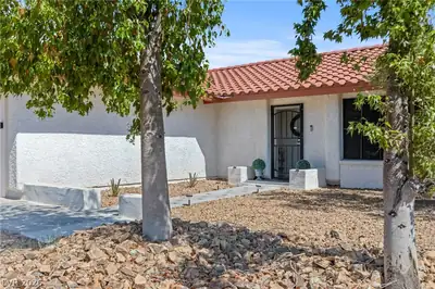 445 Concord Way 
