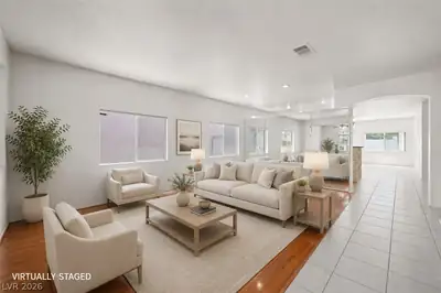 10291 Songsparrow Court Living Room