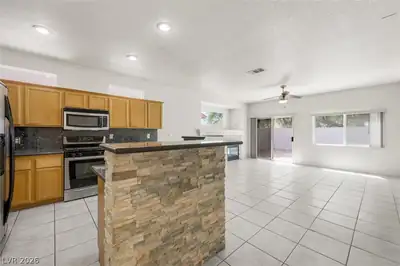 10291 Songsparrow Court Kitchen
