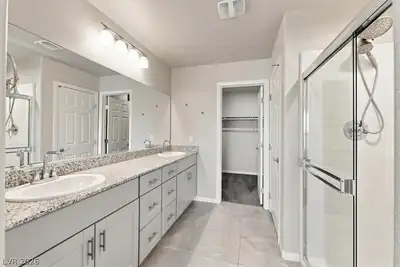 7227 Glimmer Point Street, North Las Vegas, NV 89084 Primary Bathroom