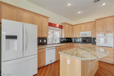 33 Staghorn Street Kitchen