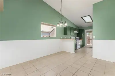 616 Jonathan Glen Way Dining Area