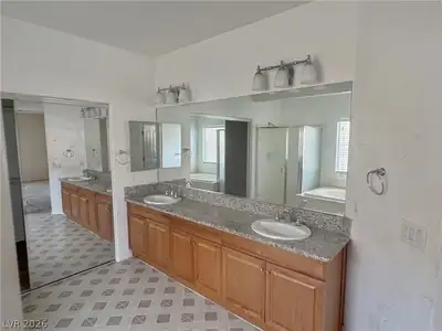 5844 Karnes Ranch Avenue Primary Bathroom