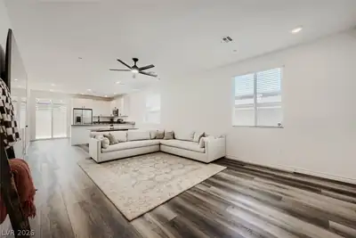 9482 Noble Fir Ridge Avenue Living Room