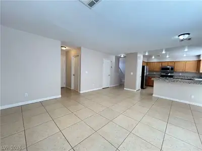 9317 Mountain Cliffs Avenue Living Room