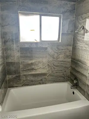 115 West New York Avenue 17 Bathroom