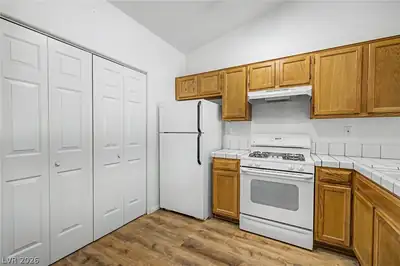 115 Tapatio Street Kitchen